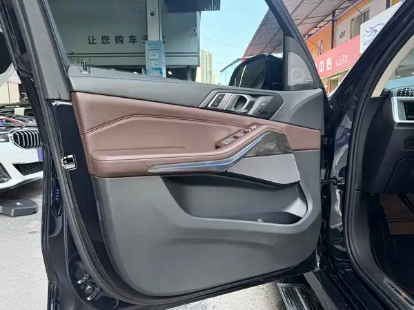 BMW X5 2024