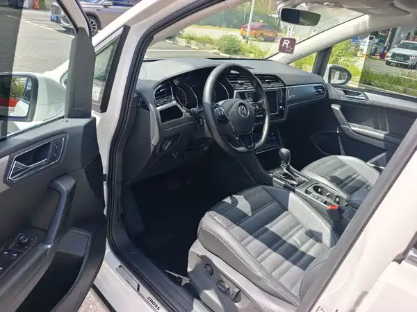 Volkswagen Touran 2021