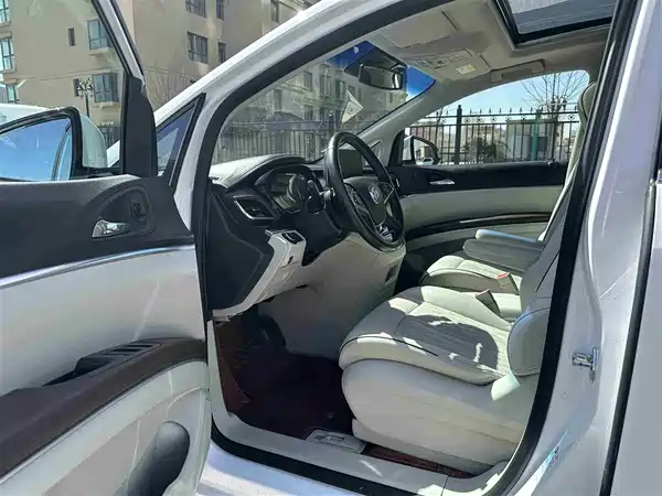 Buick GL8 2022