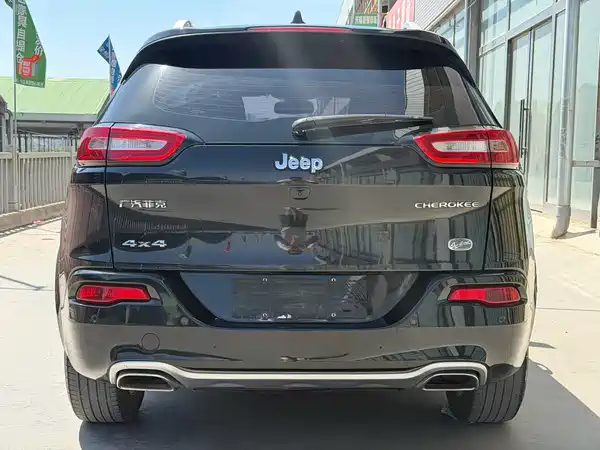 Jeep Cherokee 2018