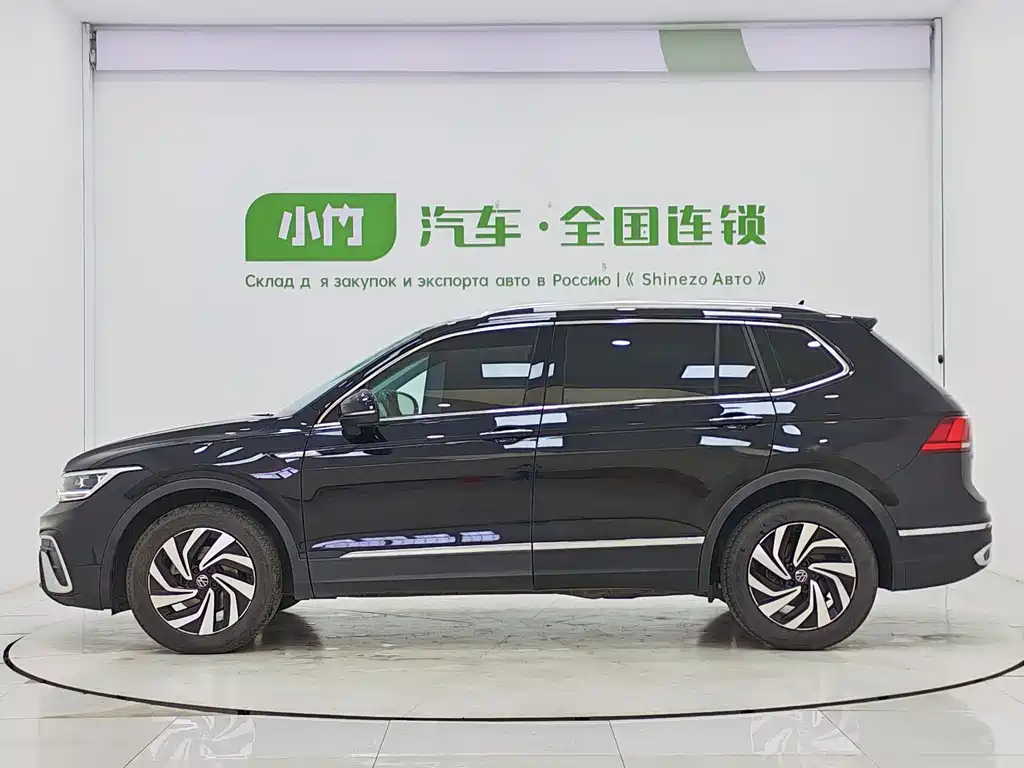 Volkswagen Tiguan L 2023 — фото 5