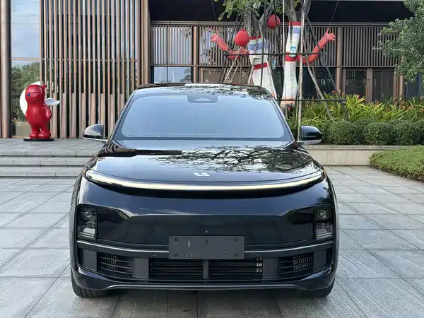 Li Auto L8 2023