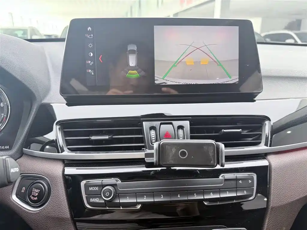 BMW X1 2022 — фото 12
