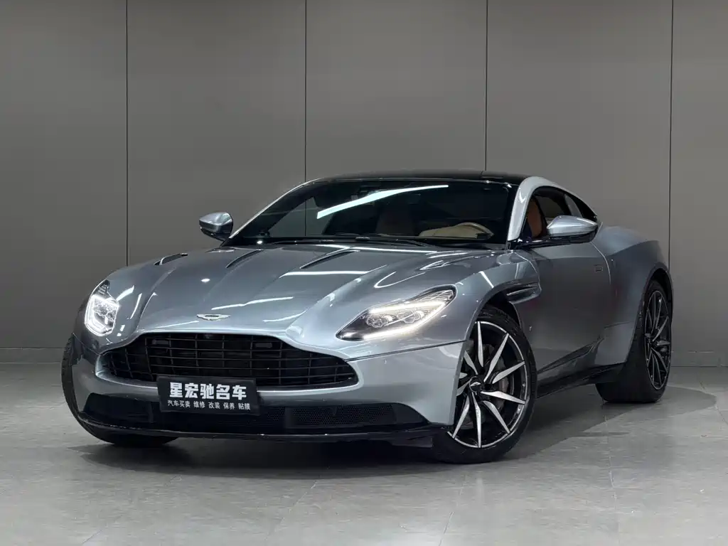 Aston Martin DB11 2017
