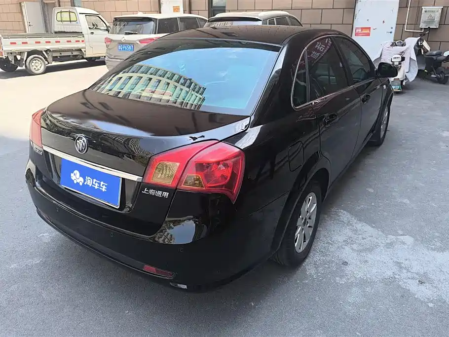 Buick Excelle 2013