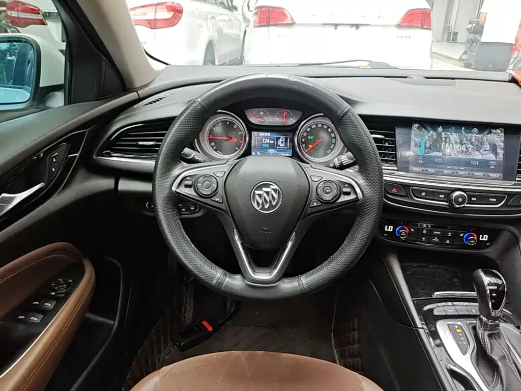 Buick Regal 2019 — фото 11