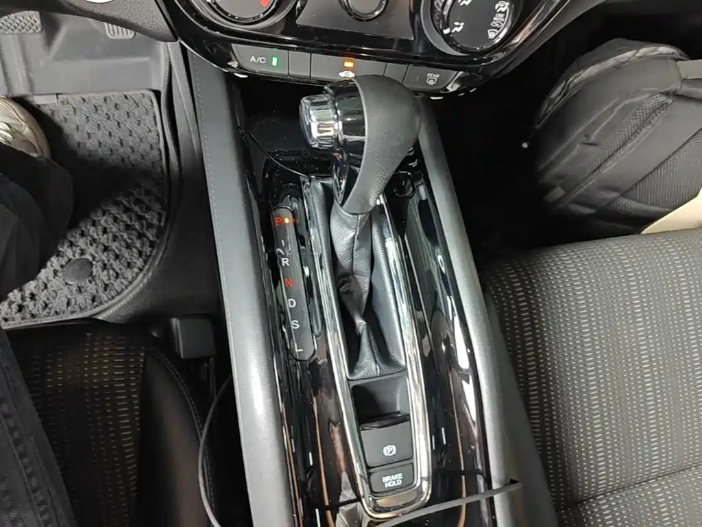 Honda Vezel 2017 — фото 14