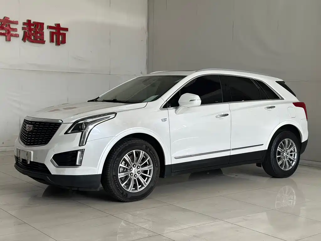 Cadillac XT5 2018 — фото 1