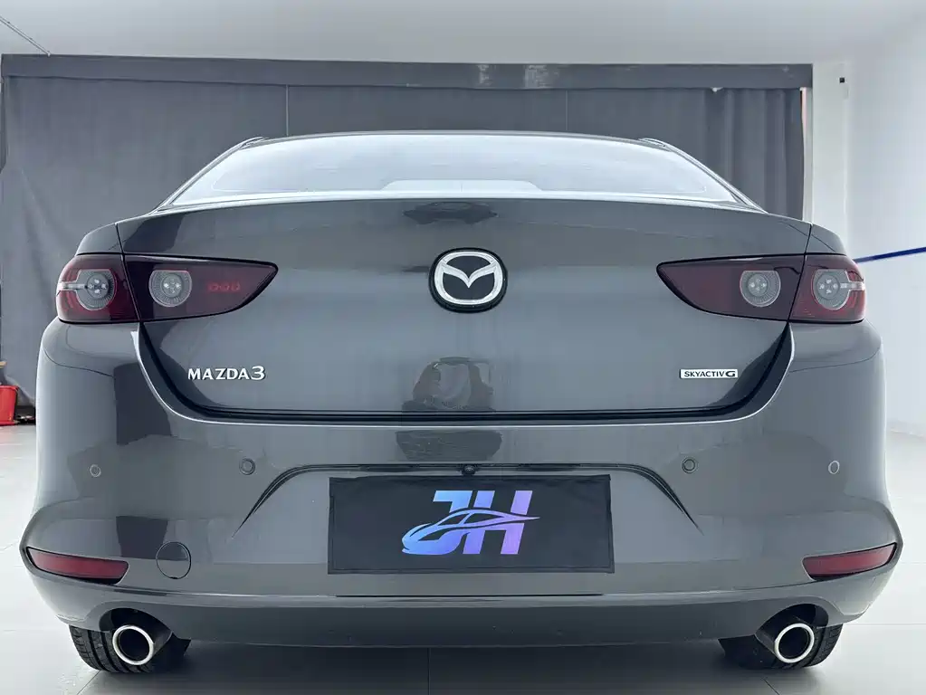 Mazda 3 Axela 2022