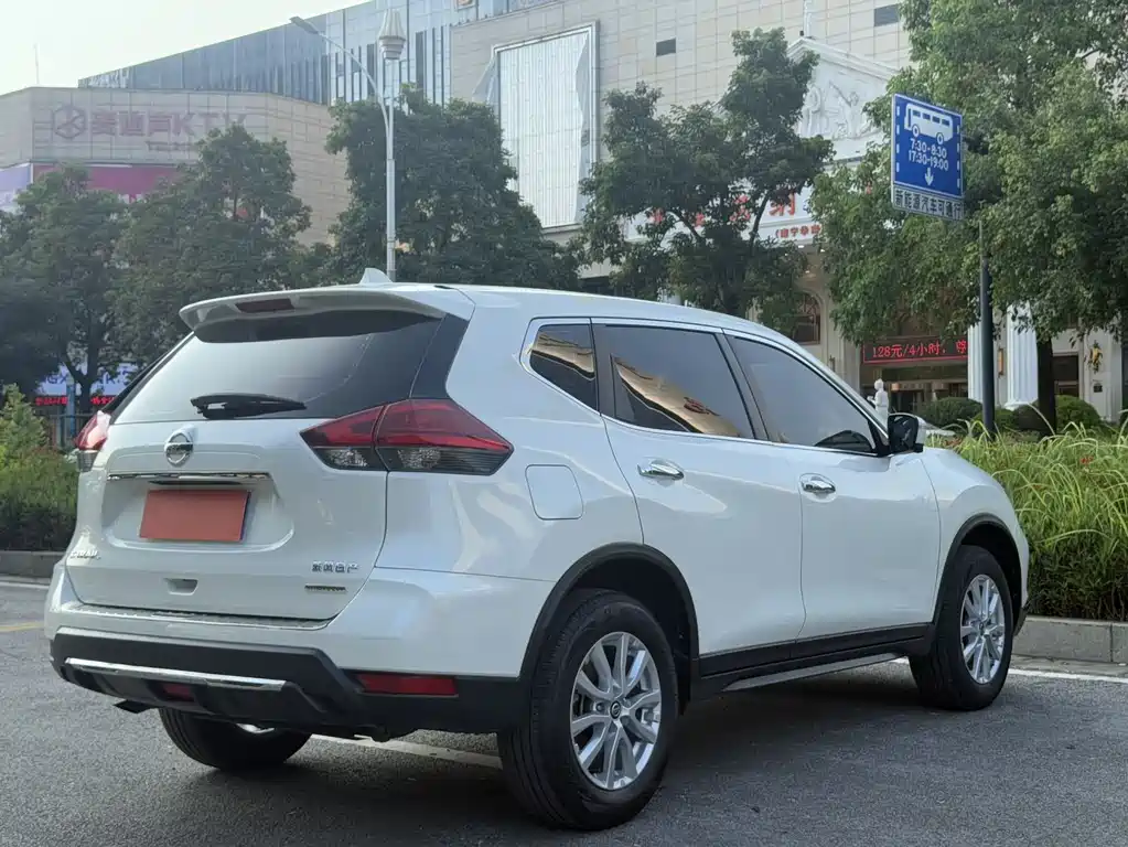 Nissan X-Trail 2019 — фото 10