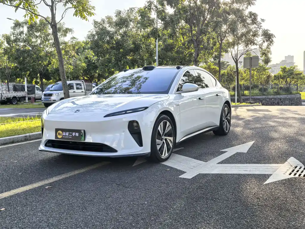 NIO ET5 2025