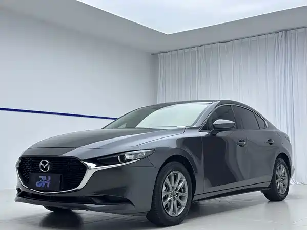 Mazda 3 Axela 2022