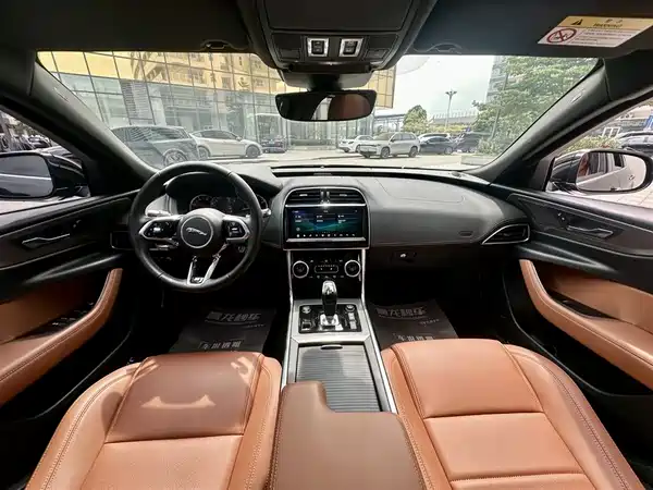 Jaguar XEL 2021