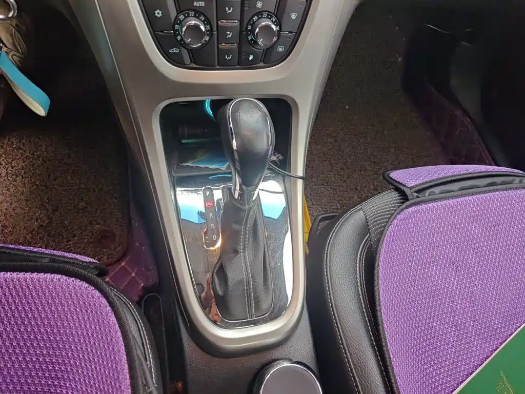 Buick Excelle GT 2015 — фото 15