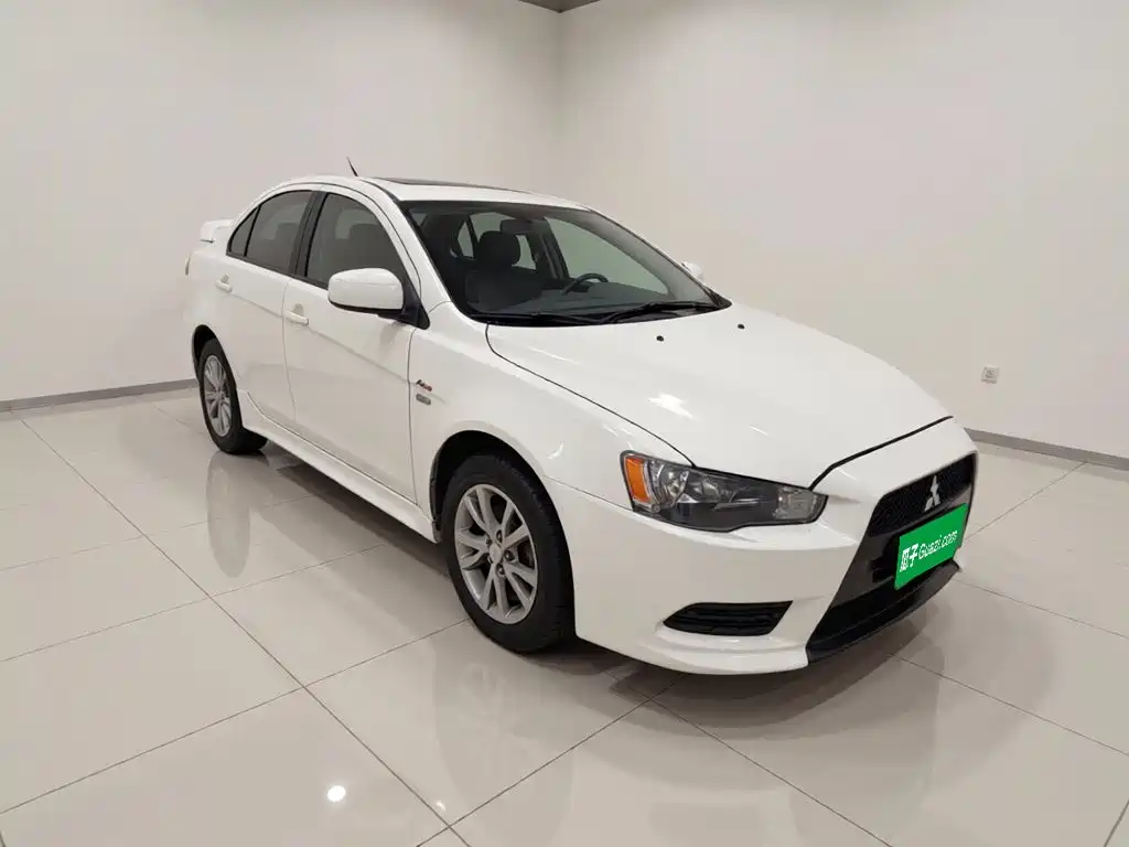 Mitsubishi Lancer EX 2015 — фото 3