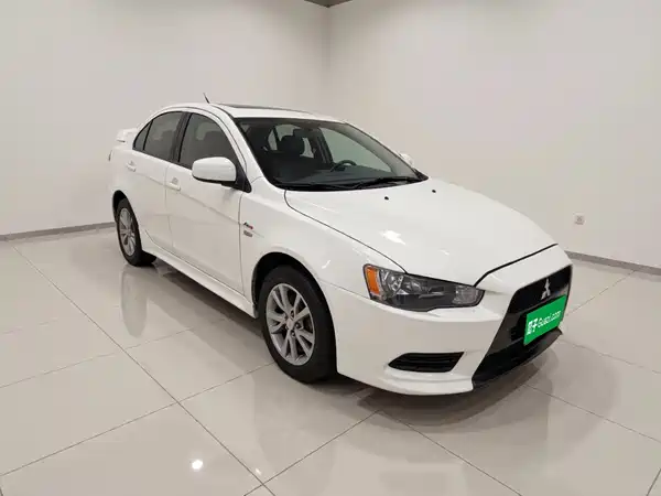 Mitsubishi Lancer EX 2015