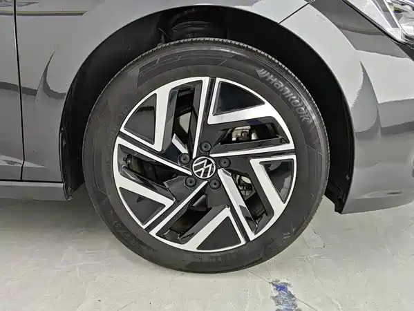 Volkswagen Sagitar 2023