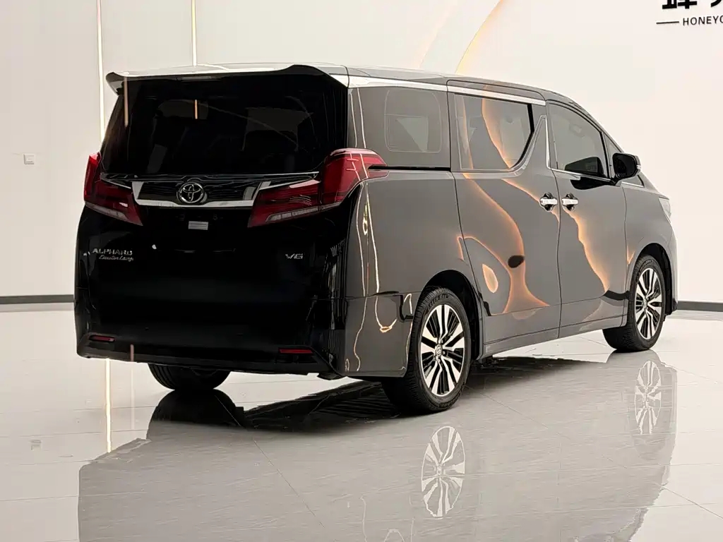 Toyota Alphard 2019 — фото 22