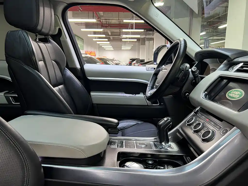 Land Rover Sport 2018 — фото 15
