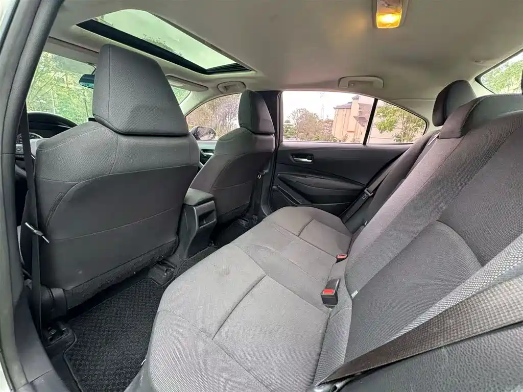 Toyota Corolla 2019 — фото 17