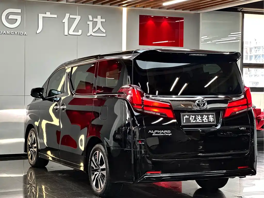 Toyota Alphard 2019 — фото 26