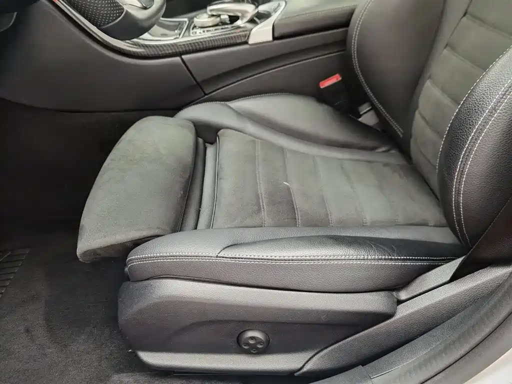 Mercedes-Benz C-Class 2018 — фото 20