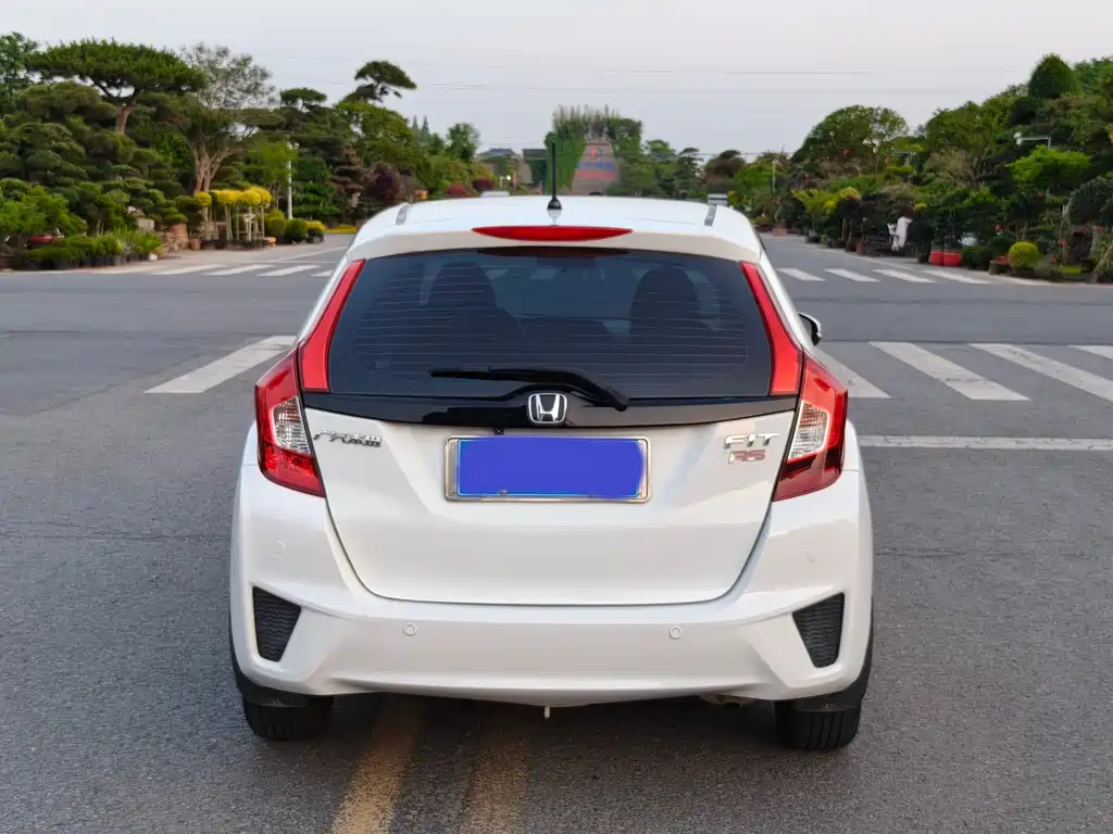 Honda Fit 2017 — фото 11