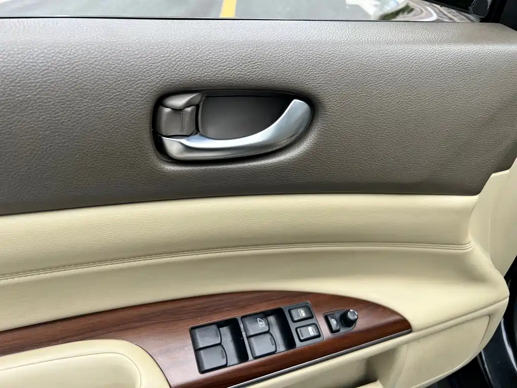 Nissan Teana 2010 — фото 20