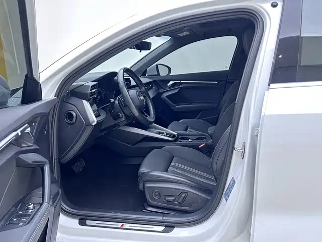 Audi A3 2022 — фото 18
