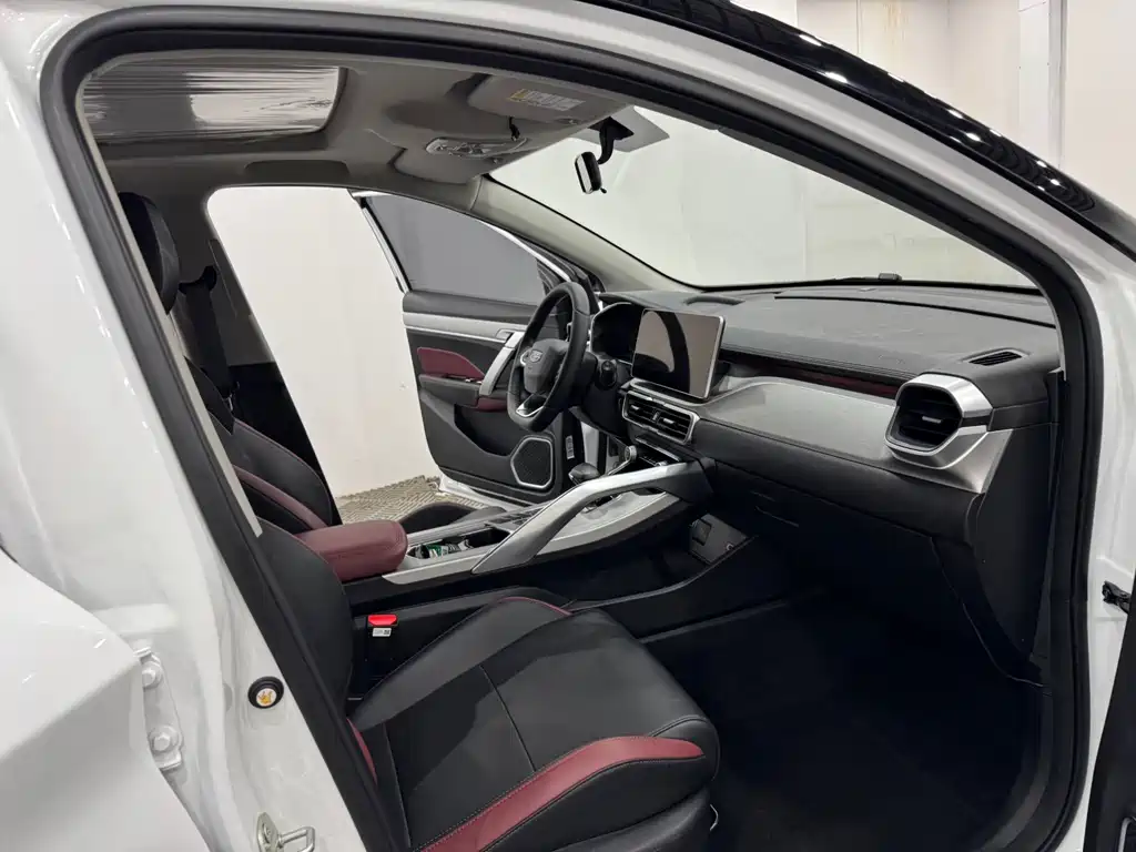 Geely Binyue 2022