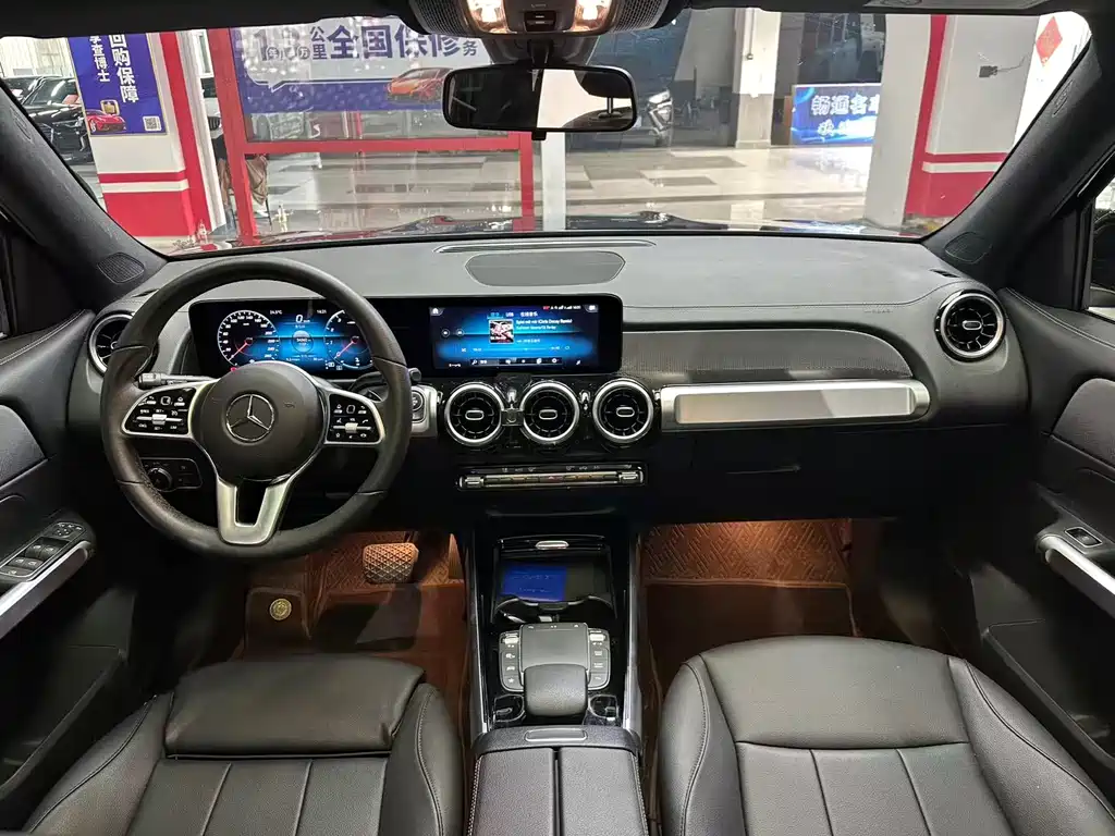 Mercedes-Benz GLB 2023 — фото 6