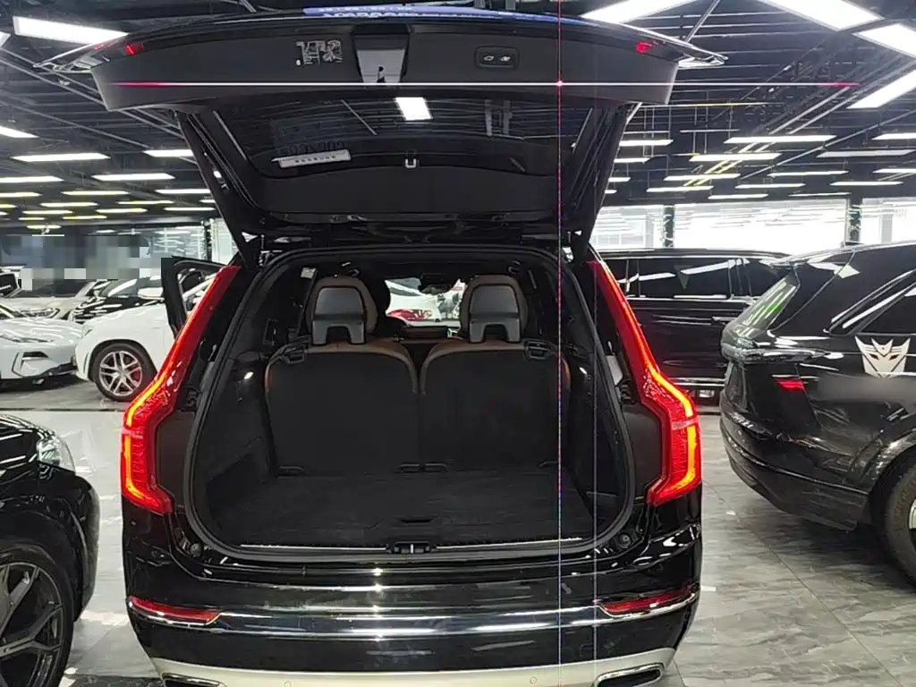 Volvo XC90 Plug-In Hybrid 2021 — фото 19
