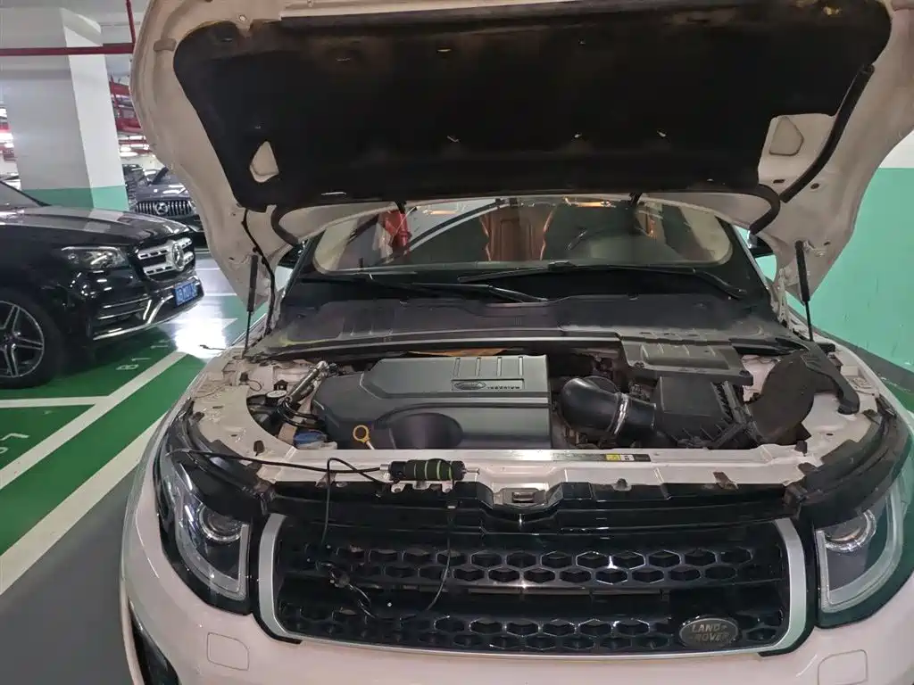 Land Rover Evoque 2018 — фото 21