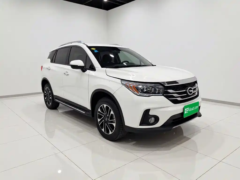 GAC Trumpchi GS4 2016 — фото 3