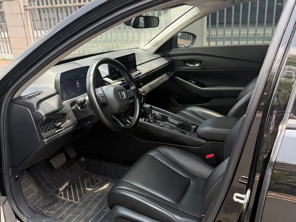 Honda Accord 2023 — фото 4