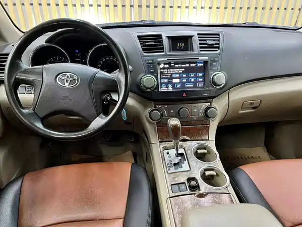 Toyota Highlander 2011