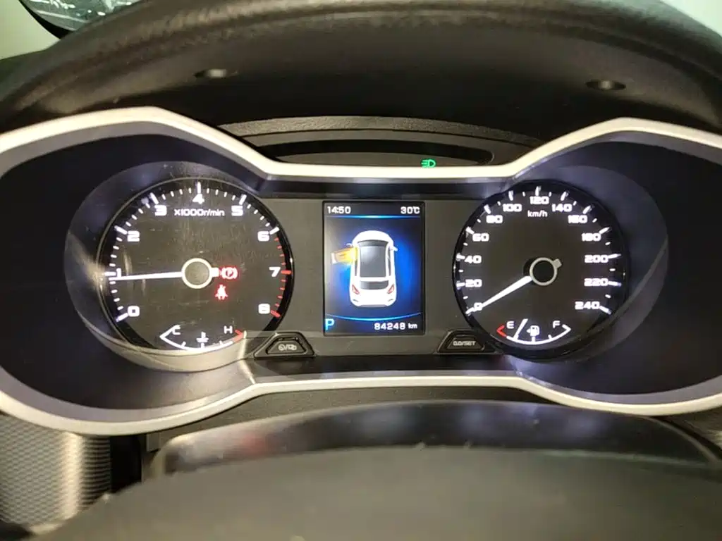 Geely Emgrand GS 2018 — фото 12