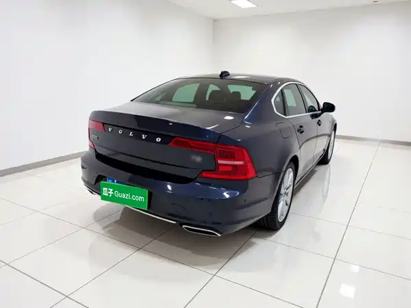 Volvo S90 2017