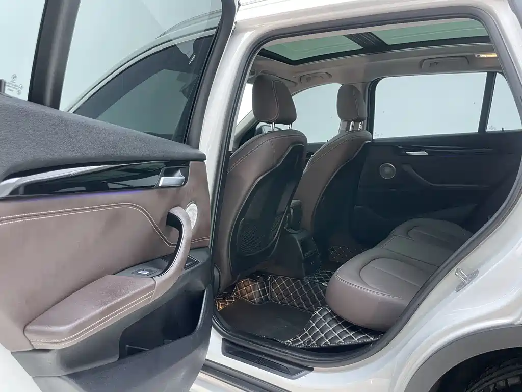 BMW X1 2022 — фото 18
