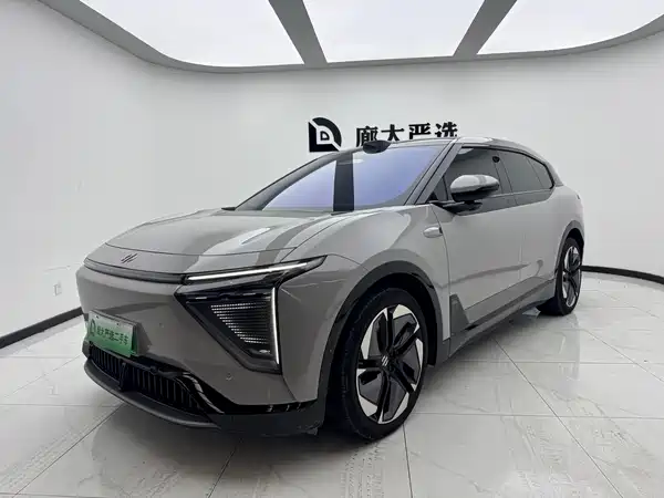 HiPhi Y 2023