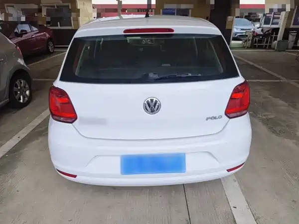 Volkswagen Polo 2015