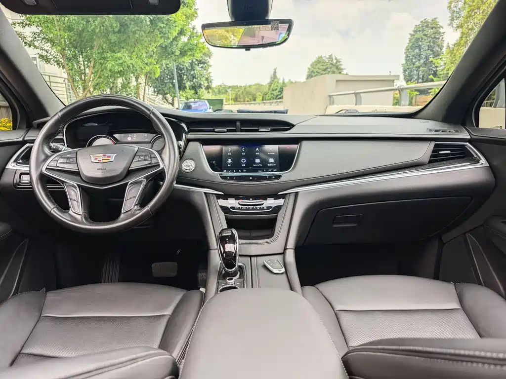 Cadillac XT5 2021 — фото 11