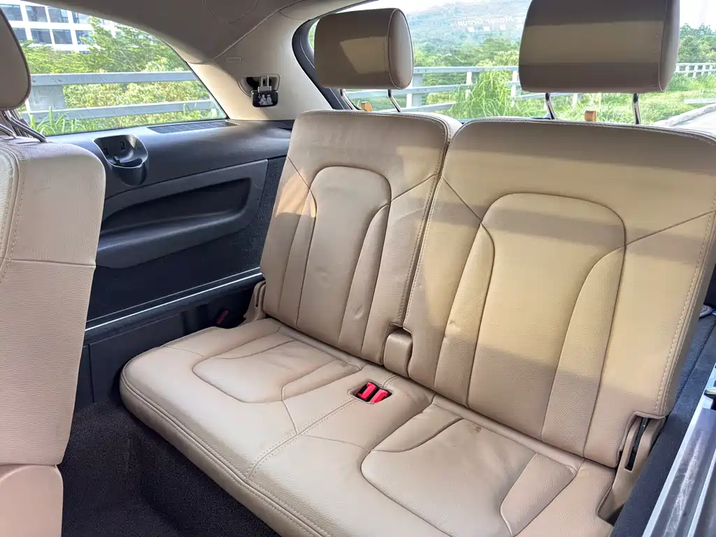 Audi Q7 2015 — фото 25