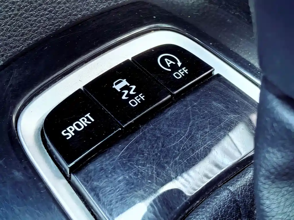 Toyota Corolla 2020 — фото 20