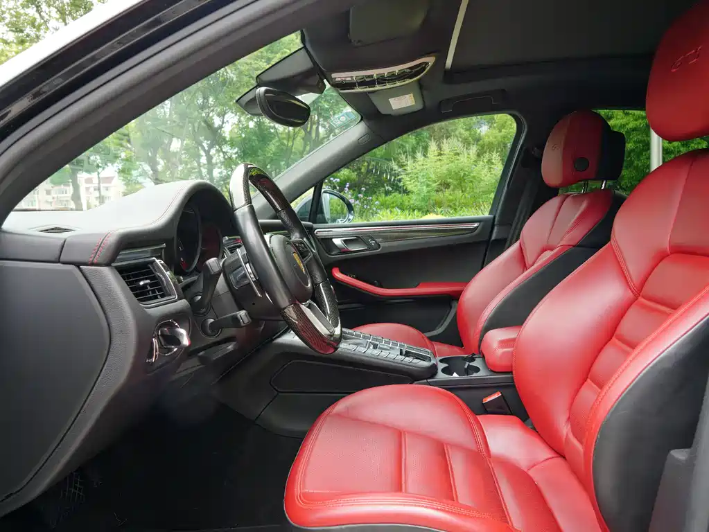 Porsche Macan 2017 — фото 15