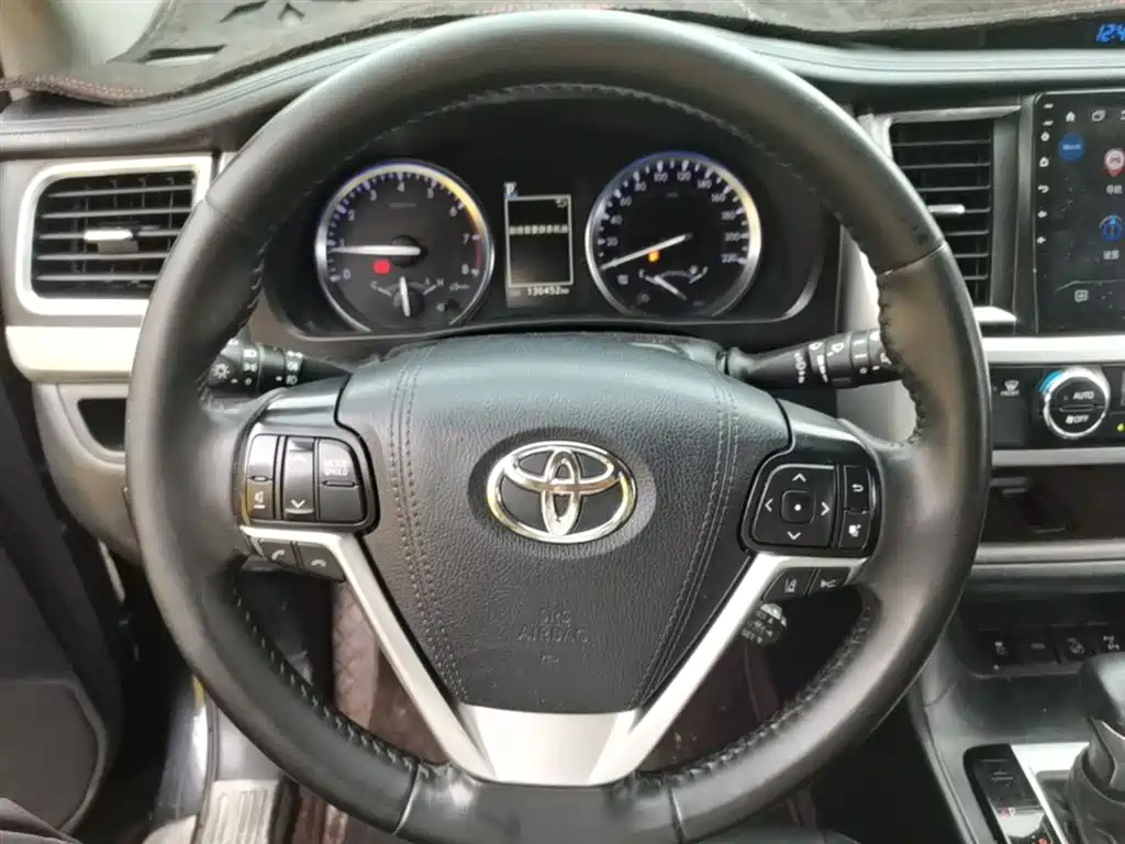 Toyota Highlander 2021 — фото 11