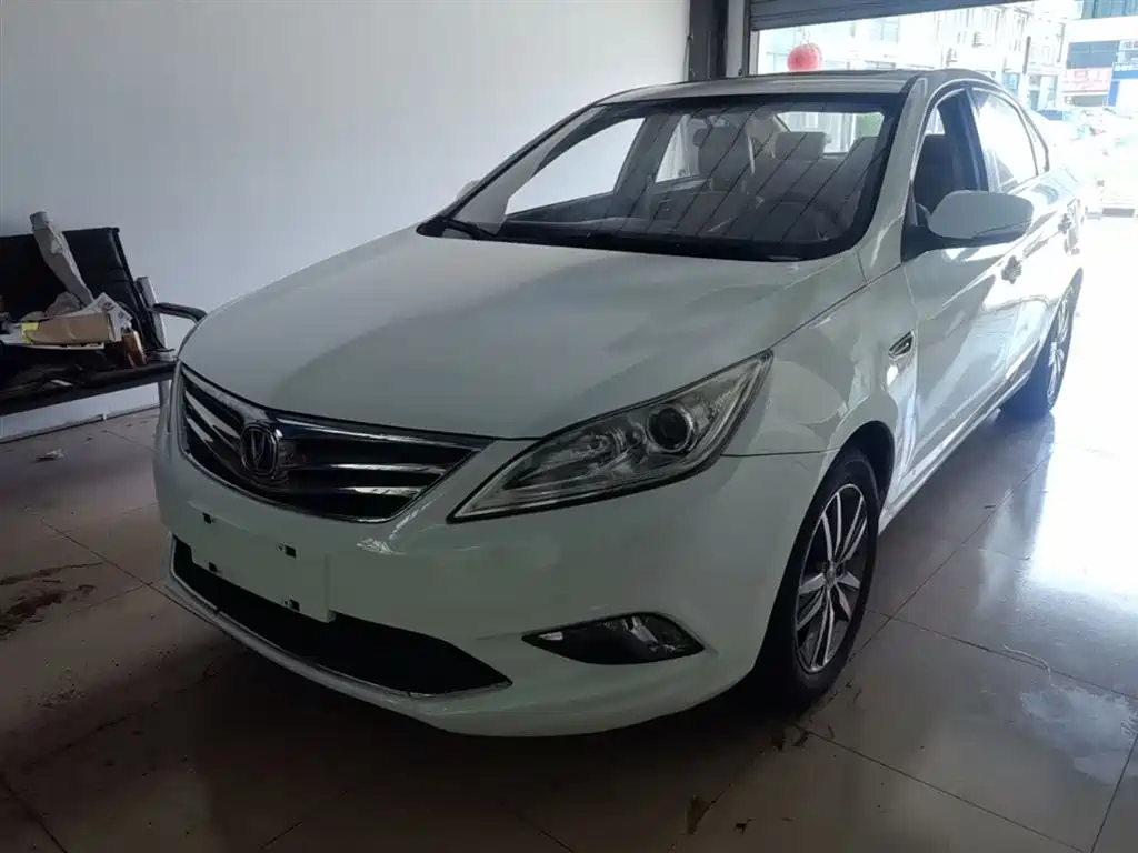 Changan Eado 2015 — фото 1