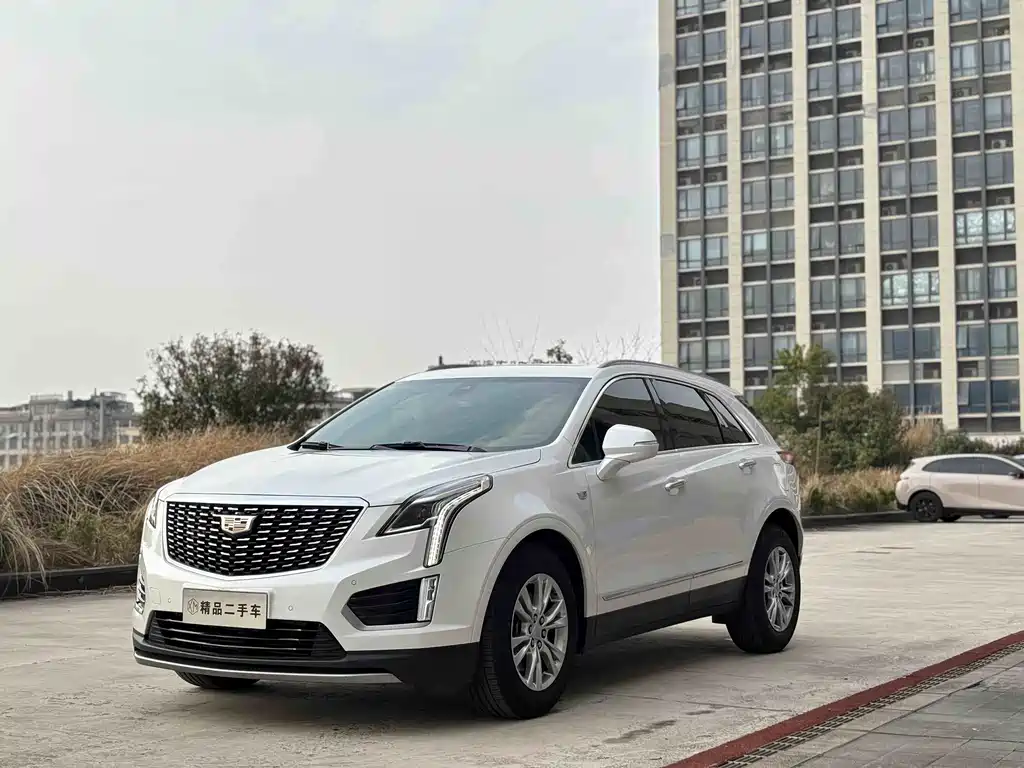 Cadillac XT5 2023 — фото 1