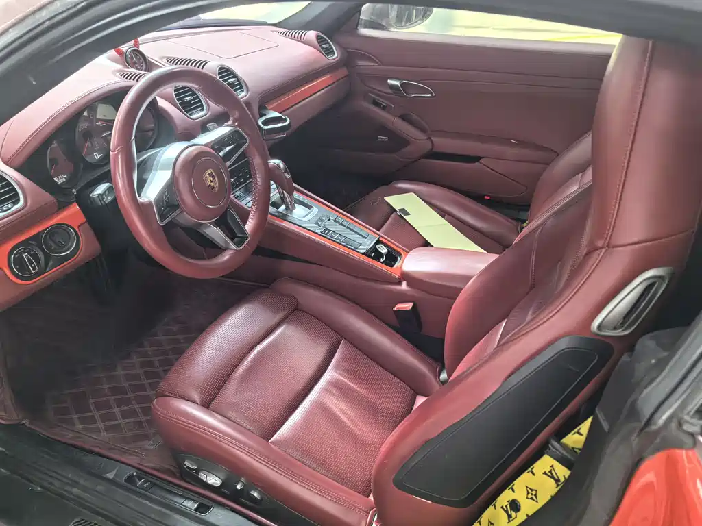 Porsche 718 2017