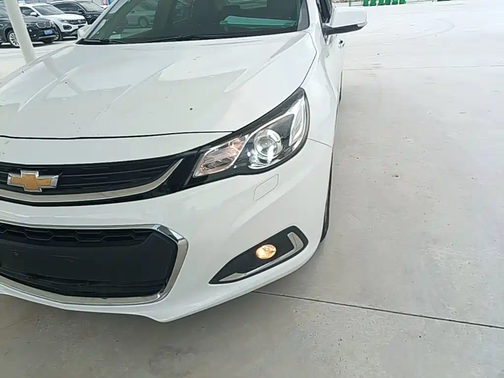 Chevrolet Malibu 2018 — фото 24